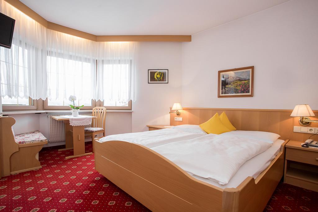 Hotel Alexandres Аппиано-Сулла-Страда-дель-Вино Экстерьер фото