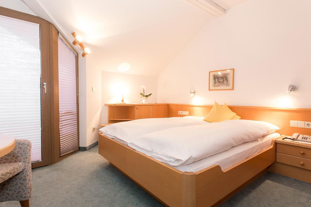 Hotel Alexandres Аппиано-Сулла-Страда-дель-Вино Экстерьер фото