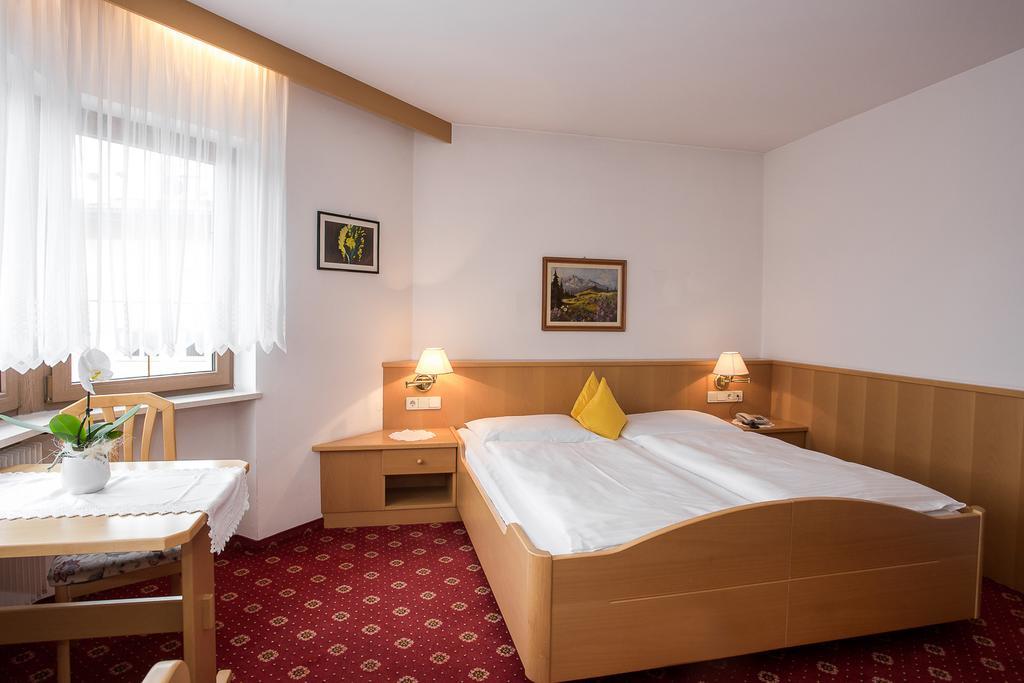 Hotel Alexandres Аппиано-Сулла-Страда-дель-Вино Экстерьер фото