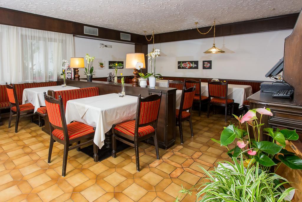 Hotel Alexandres Аппиано-Сулла-Страда-дель-Вино Экстерьер фото