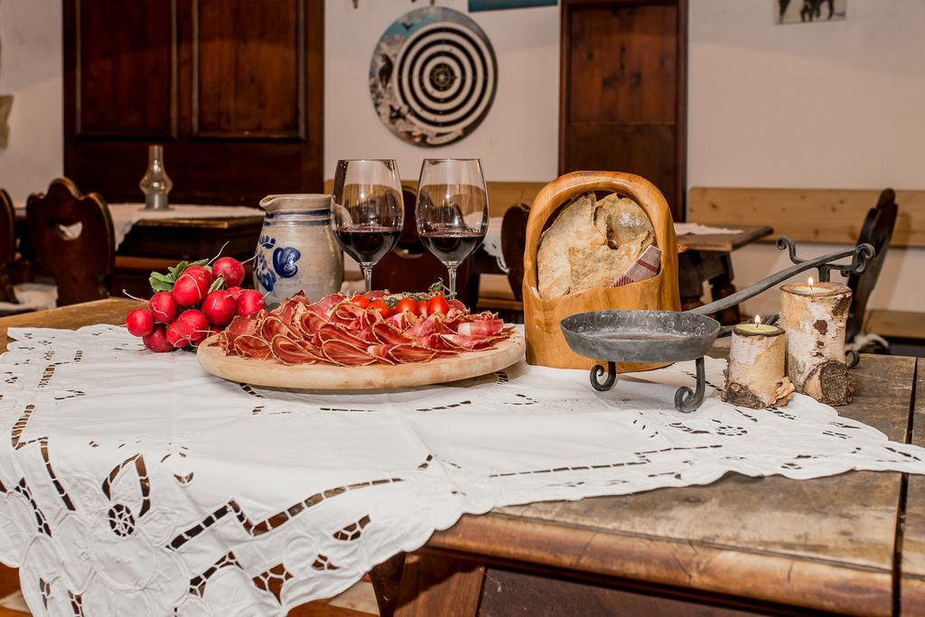 Hotel Alexandres Аппиано-Сулла-Страда-дель-Вино Экстерьер фото